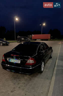 Седан Mercedes-Benz E-Class 2007 в 