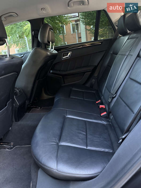 Универсал Mercedes-Benz E-Class 2011 в Городке фото 12 Универсал Mercedes-Benz E-Class 2011 в Городке