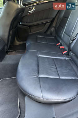Универсал Mercedes-Benz E-Class 2011 в 