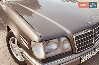 Седан Mercedes-Benz E-Class 1994 в 