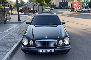 Седан Mercedes-Benz E-Class 1995 в Кропивницком