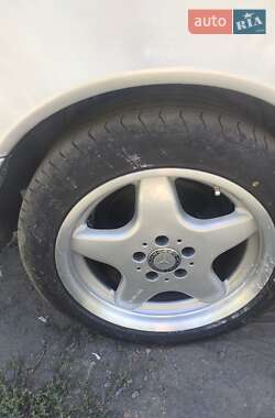 Седан Mercedes-Benz E-Class 2001 в 