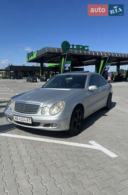 Седан Mercedes-Benz E-Class 2004 в Виннице