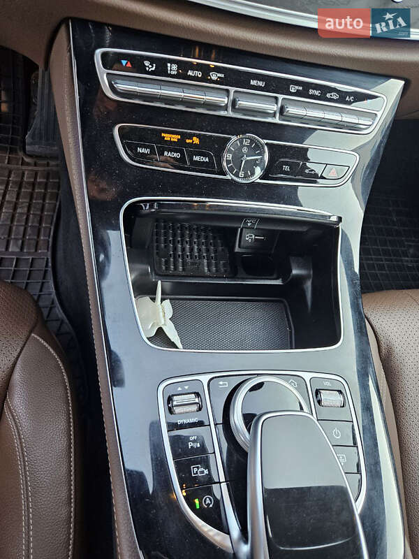 Седан Mercedes-Benz E-Class 2016 в Ровно