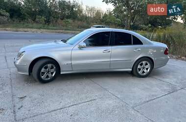 Седан Mercedes-Benz E-Class 2002 в 