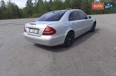 Седан Mercedes-Benz E-Class 2002 в Иванкове