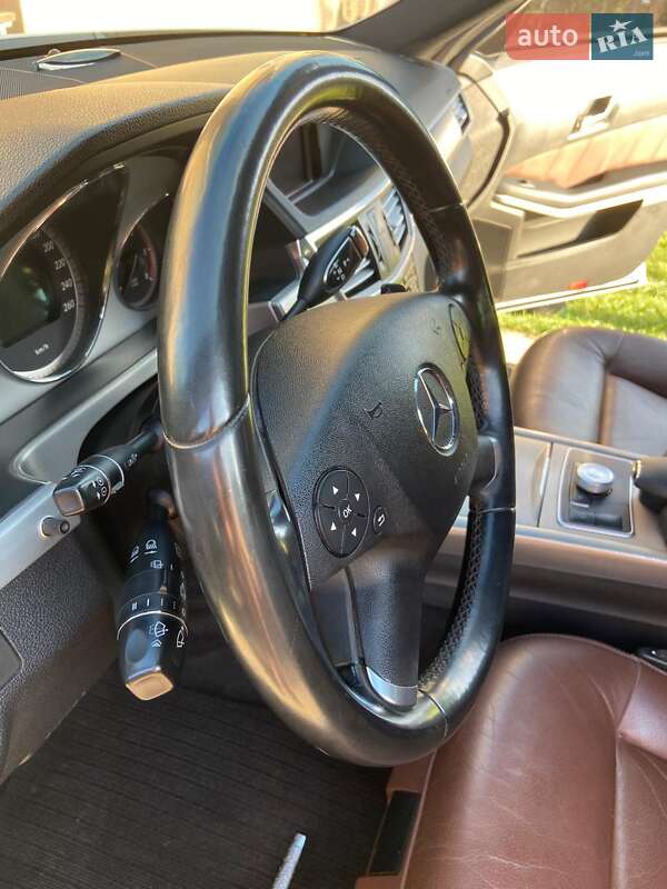 Універсал Mercedes-Benz E-Class 2010 в Южному