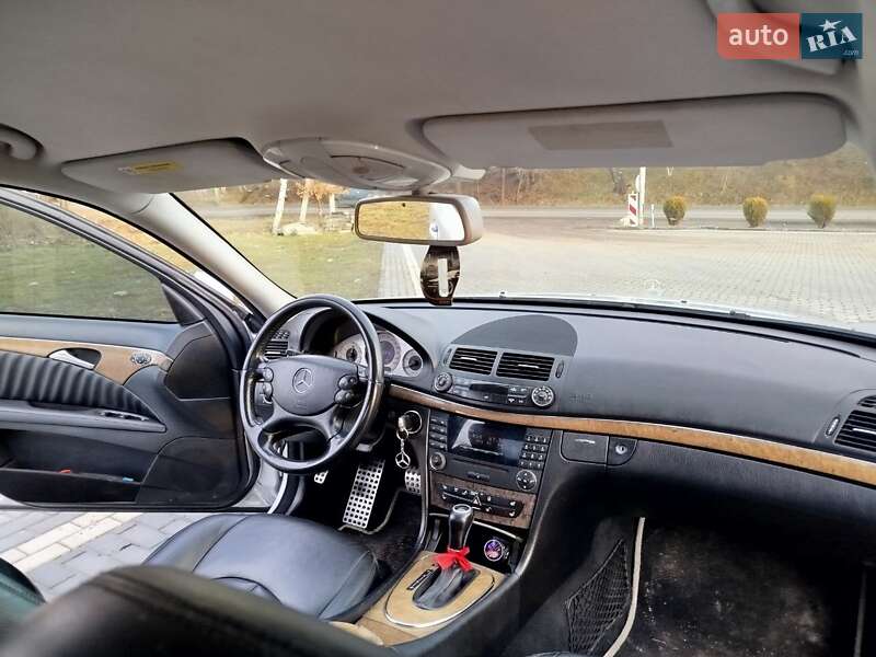 Седан Mercedes-Benz E-Class 2008 в Долине
