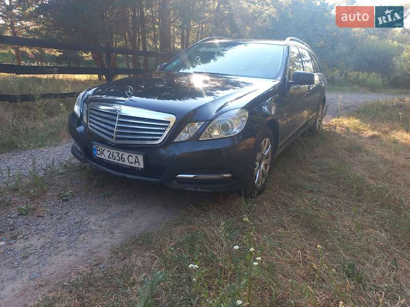 Универсал Mercedes-Benz E-Class 2010 в Луцке