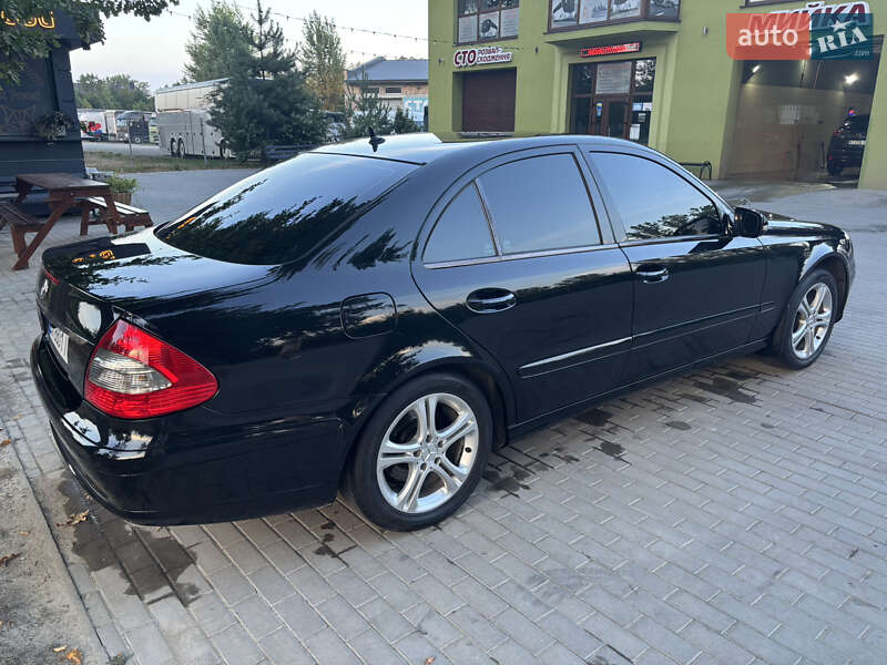 Седан Mercedes-Benz E-Class 2008 в Ивано-Франковске