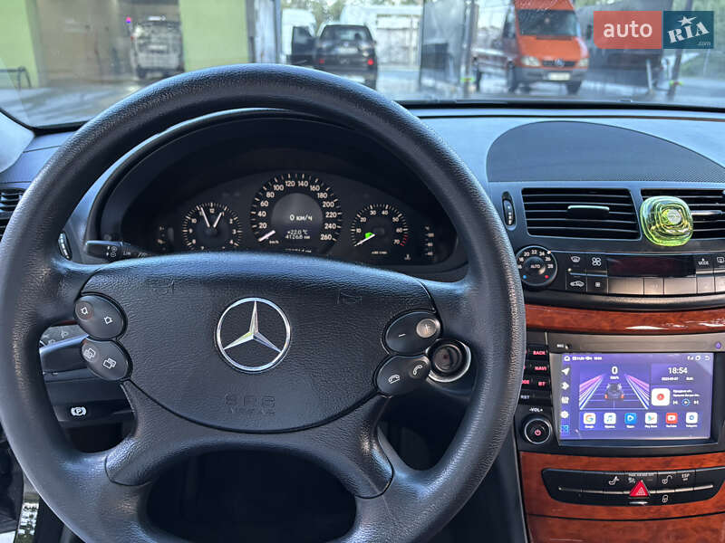 Седан Mercedes-Benz E-Class 2008 в Ивано-Франковске