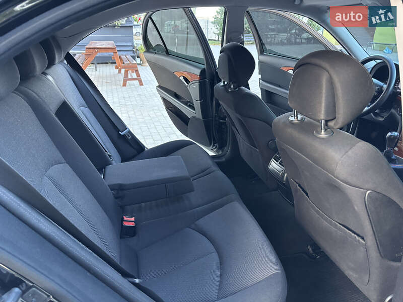 Седан Mercedes-Benz E-Class 2008 в Ивано-Франковске