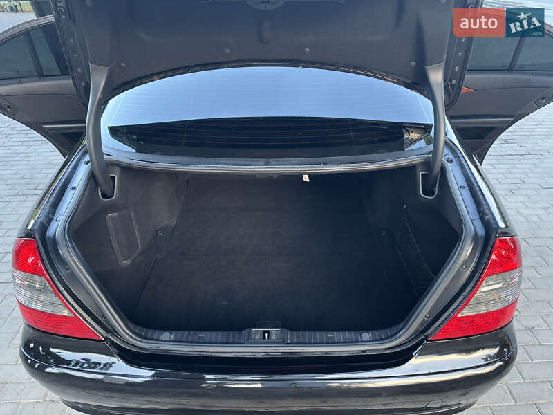 Седан Mercedes-Benz E-Class 2008 в Ивано-Франковске