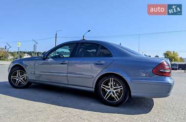 Седан Mercedes-Benz E-Class 2004 в 