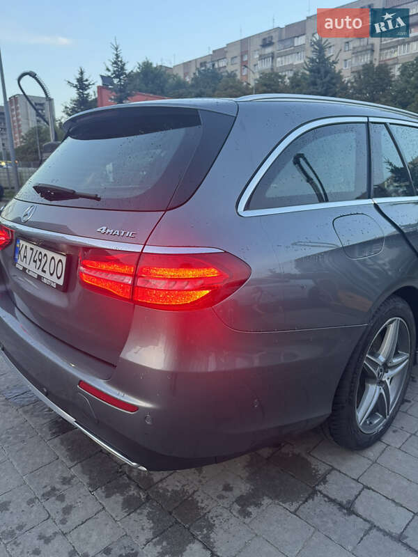 Універсал Mercedes-Benz E-Class 2017 в Львові