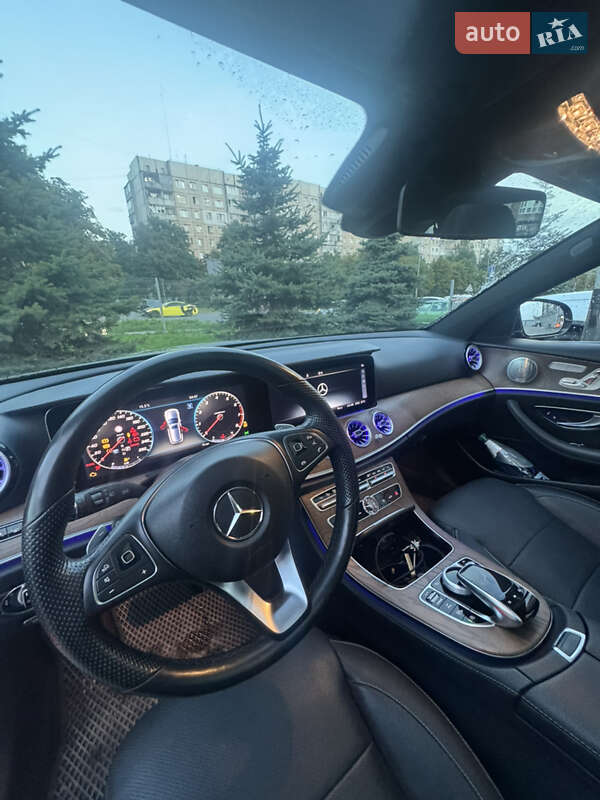 Універсал Mercedes-Benz E-Class 2017 в Львові