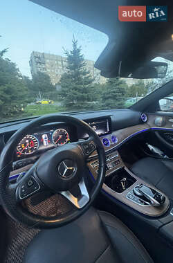 Универсал Mercedes-Benz E-Class 2017 в 