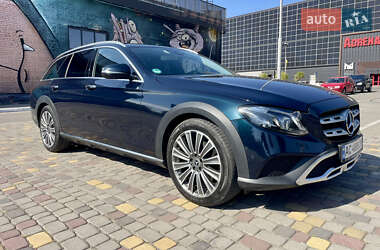 Универсал Mercedes-Benz E-Class 2017 в 