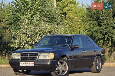 Седан Mercedes-Benz E-Class 1994 в Хмельницком