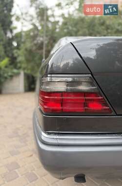 Седан Mercedes-Benz E-Class 1995 в 