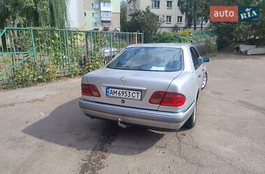Седан Mercedes-Benz E-Class 1996 в 