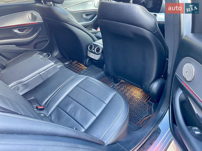 Седан Mercedes-Benz E-Class 2016 в Киеве