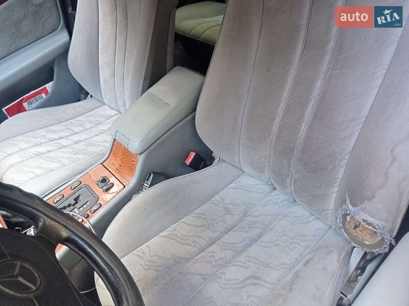 Седан Mercedes-Benz E-Class 1999 в Одесі