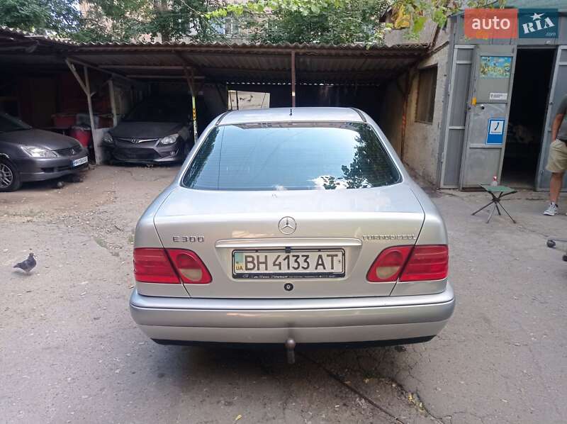 Седан Mercedes-Benz E-Class 1999 в Одесі