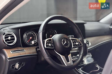 Седан Mercedes-Benz E-Class 2018 в 