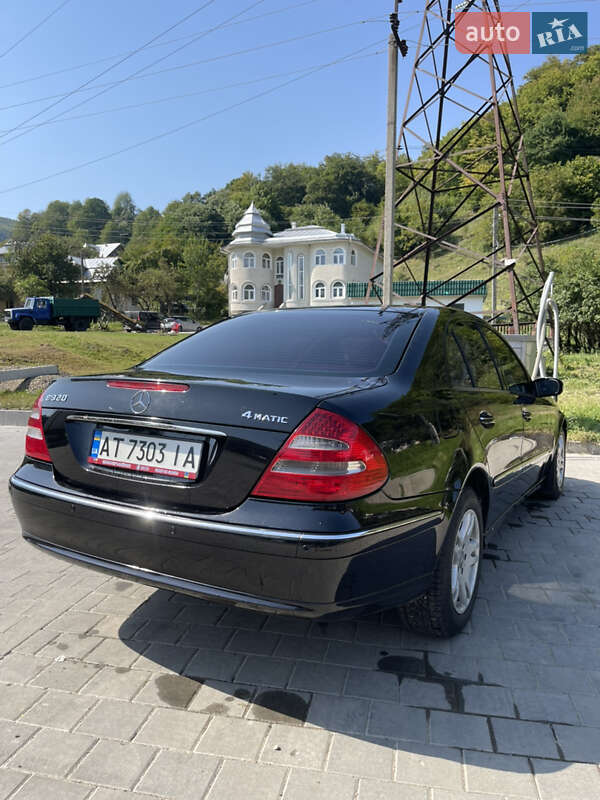 Седан Mercedes-Benz E-Class 2004 в Косове