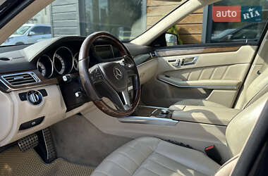 Седан Mercedes-Benz E-Class 2013 в 