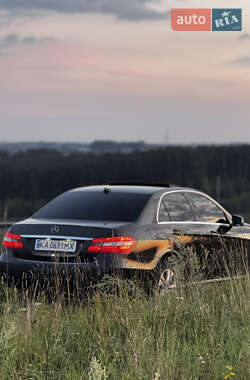 Седан Mercedes-Benz E-Class 2012 в 