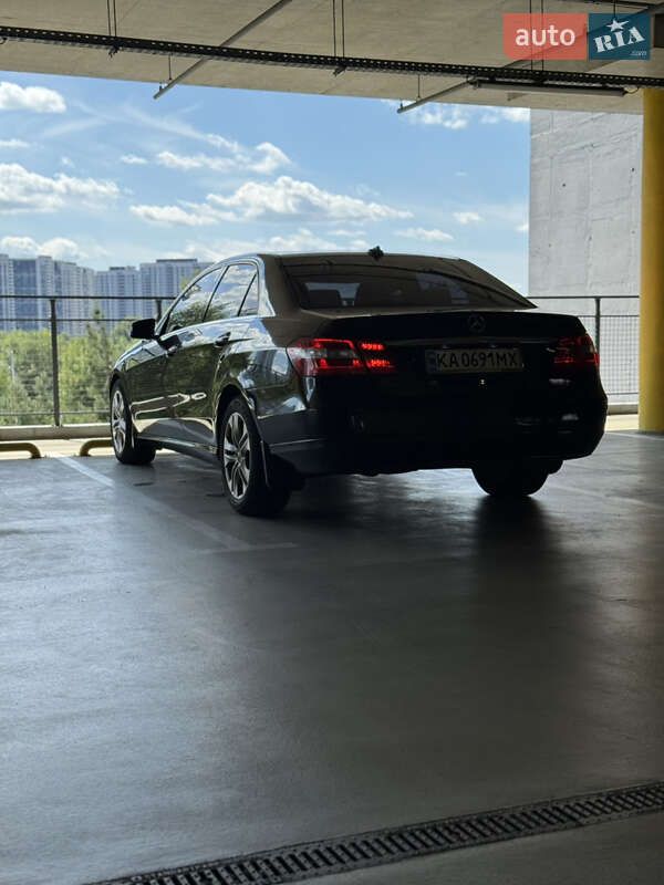 Седан Mercedes-Benz E-Class 2012 в Киеве фото 7 Седан Mercedes-Benz E-Class 2012 в Киеве