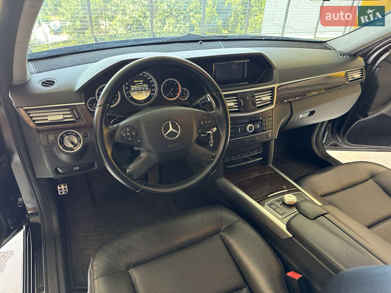 Седан Mercedes-Benz E-Class 2012 в Киеве фото 15 Седан Mercedes-Benz E-Class 2012 в Киеве