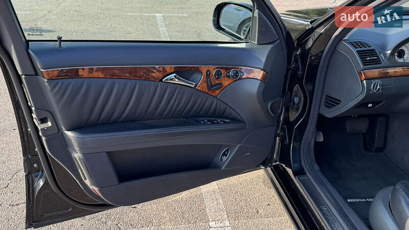 Седан Mercedes-Benz E-Class 2004 в Киеве