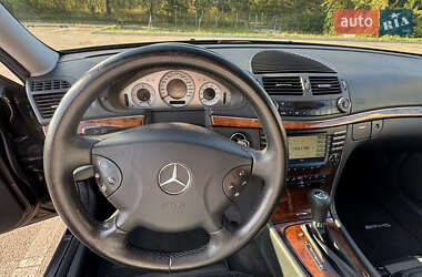 Седан Mercedes-Benz E-Class 2004 в Києві