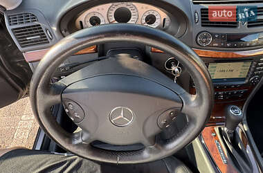 Седан Mercedes-Benz E-Class 2004 в Києві