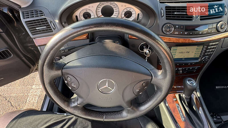Седан Mercedes-Benz E-Class 2004 в Киеве