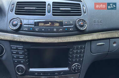 Седан Mercedes-Benz E-Class 2002 в 