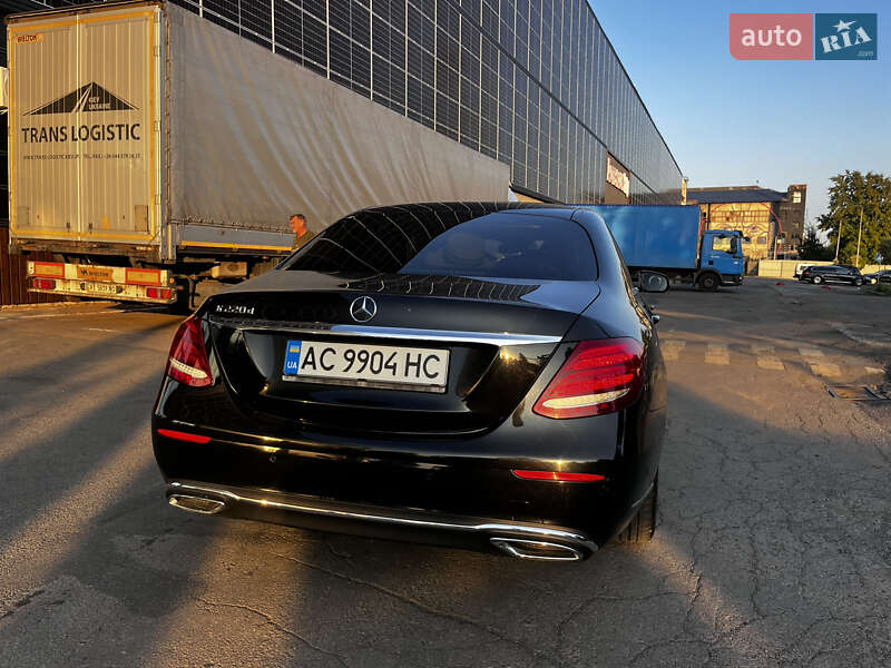 Седан Mercedes-Benz E-Class 2016 в Луцьку