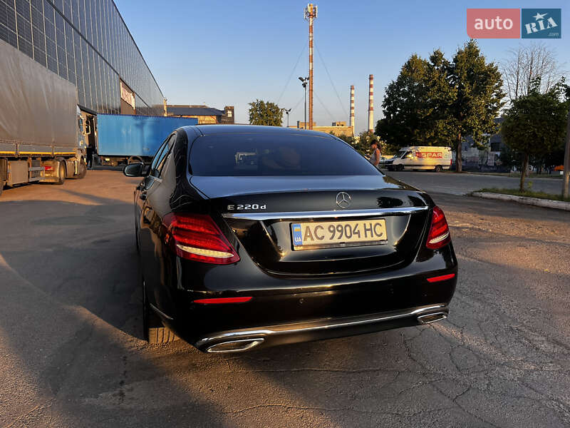 Седан Mercedes-Benz E-Class 2016 в Луцьку