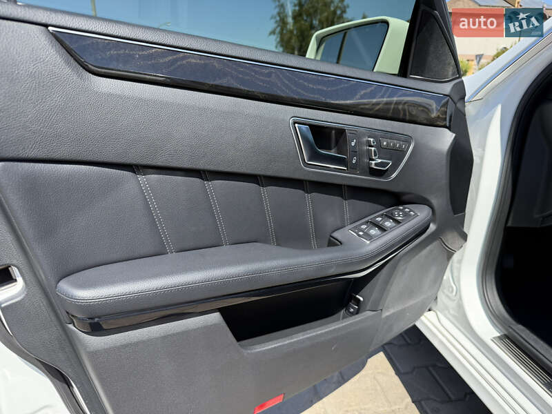 Седан Mercedes-Benz E-Class 2014 в Одессе
