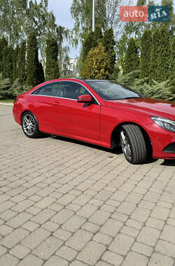 Купе Mercedes-Benz E-Class 2013 в 
