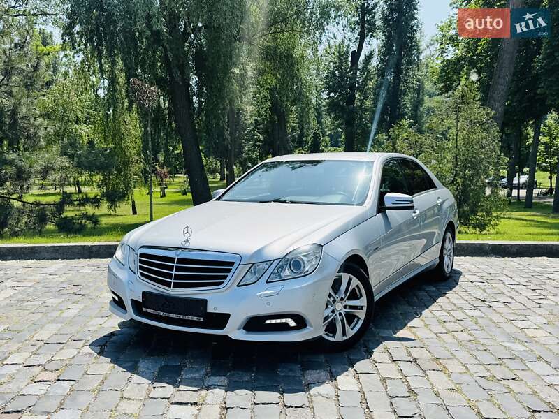Mercedes-Benz E-Class 2010