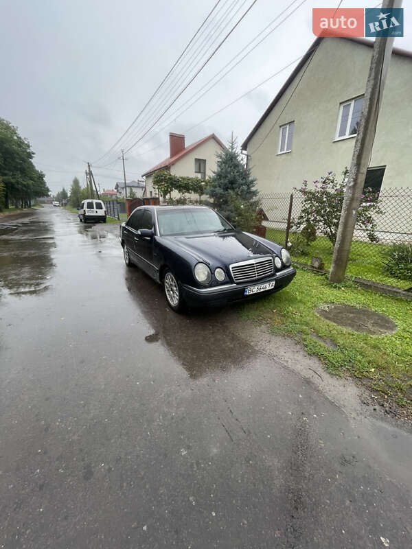 Mercedes-Benz E-Class 1997