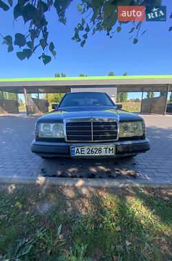 Седан Mercedes-Benz E-Class 1989 в Кременчуге