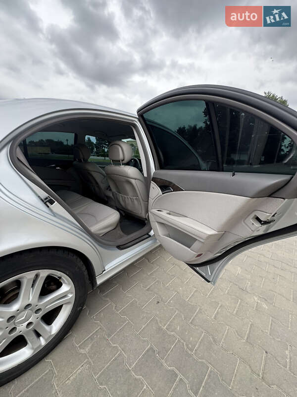 Седан Mercedes-Benz E-Class 2006 в Измаиле