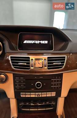 Седан Mercedes-Benz E-Class 2015 в 