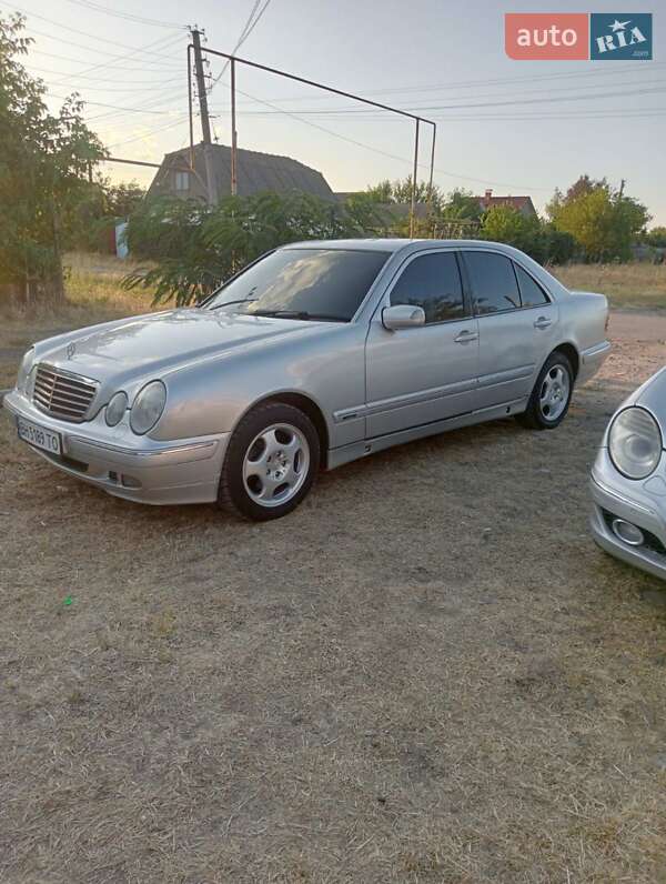 Седан Mercedes-Benz E-Class 2001 в Измаиле фото 6 Седан Mercedes-Benz E-Class 2001 в Измаиле