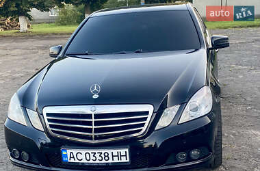 Седан Mercedes-Benz E-Class 2010 в 